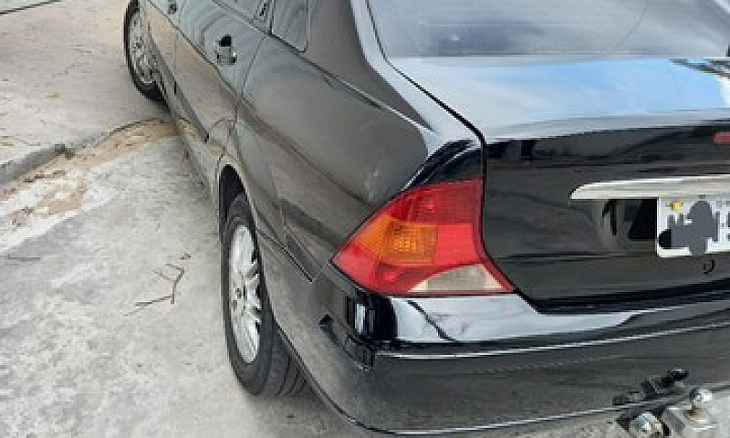 Ford Focus 2001 2.0...