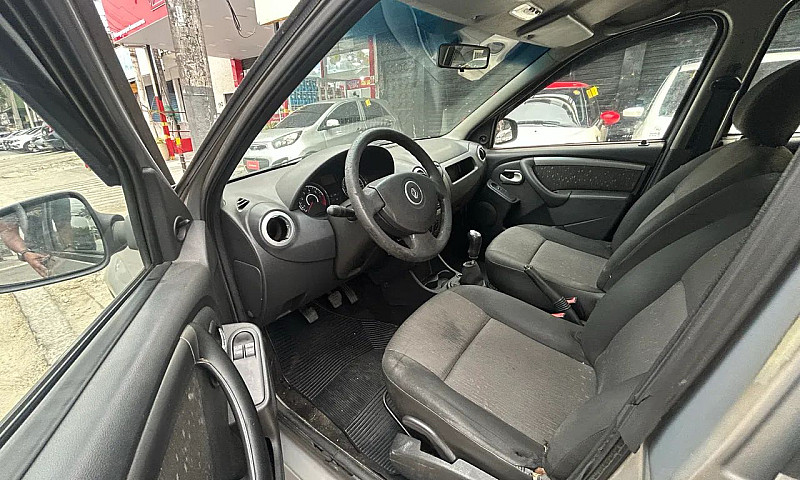 Vendo Renault Logan ...