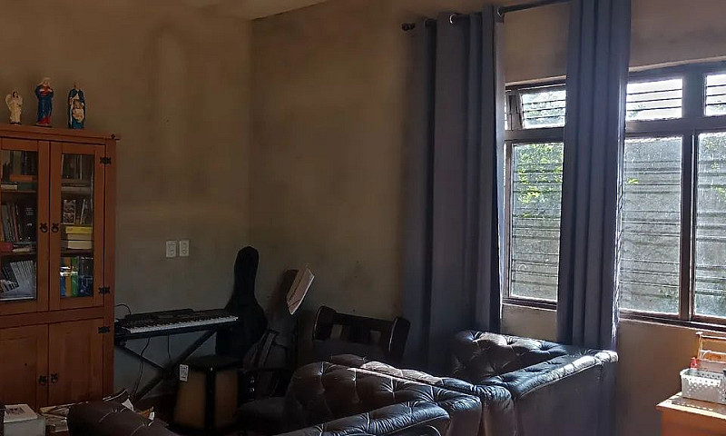 Casa No Jardim Helvé...