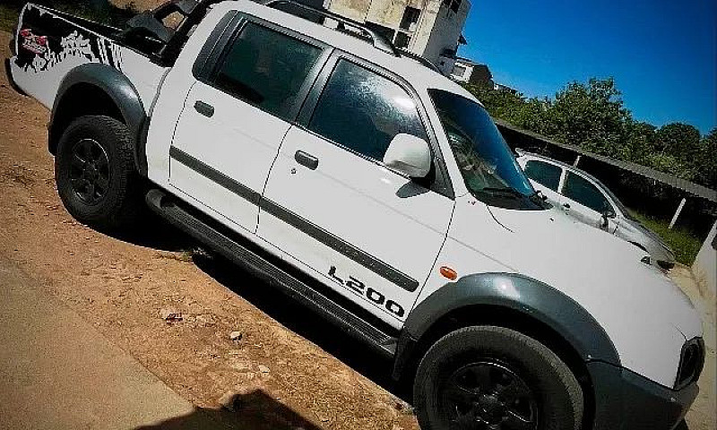 L200 Outdoor Muito C...
