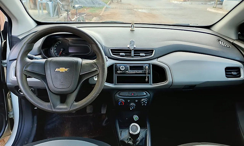 Chevrolet Onix Hatch...