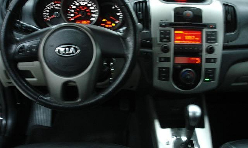 Kia Motors Cerato...