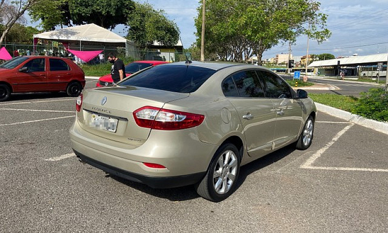 Renault Fluence Priv...
