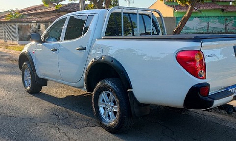L200 Triton 3.2 Gl D...