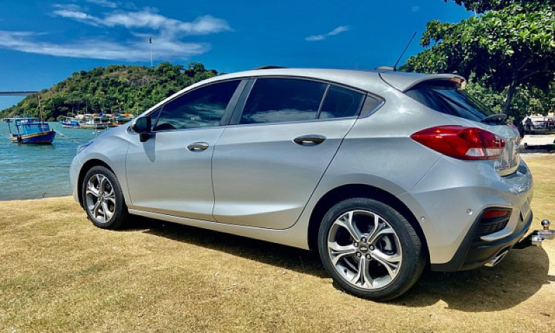 Cruze Hatch Prenieri...