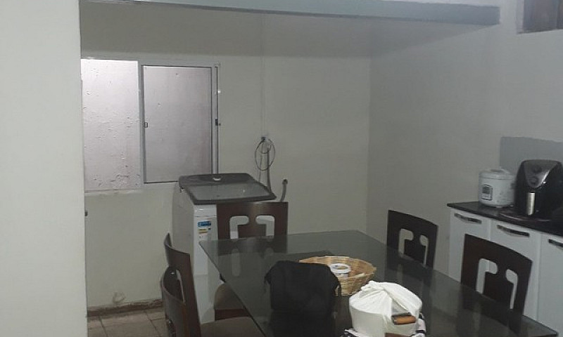 Casa, 4 Barracões, R...