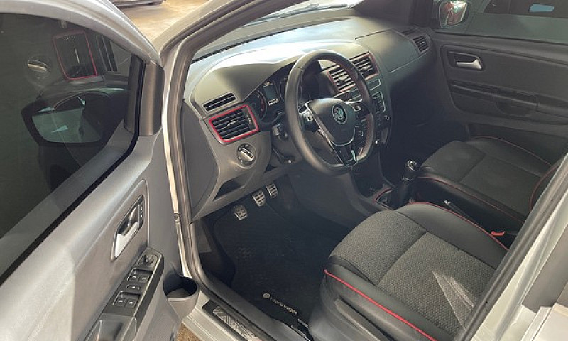 Vw Fox 1.6 Rock In R...