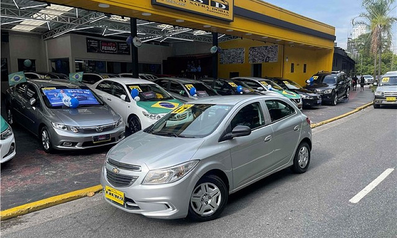 Chevrolet Onix 2017 ...