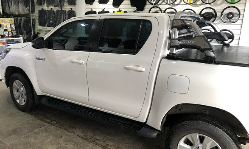 Hilux Sr 4X4 2.8 Die...