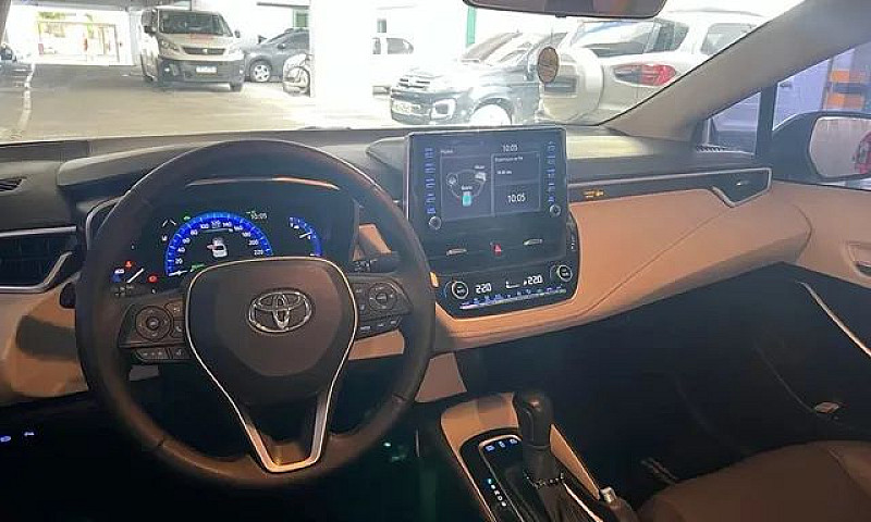 Corolla Altis Premiu...