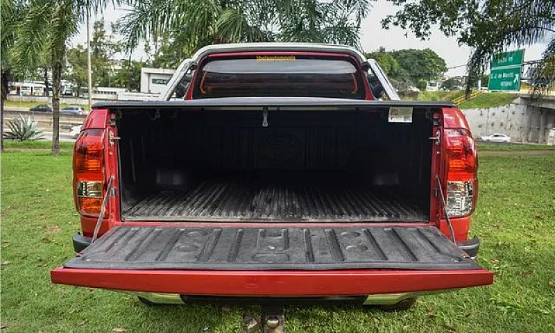 Toyota Hilux 2017 2....