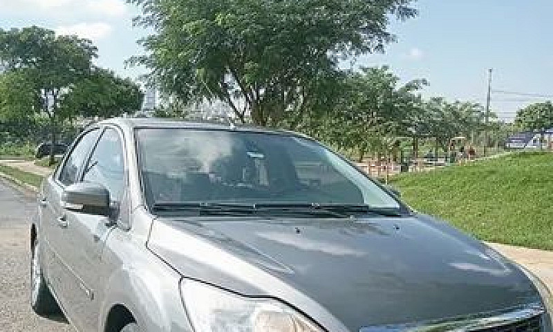 Ford Focus Sedan 201...
