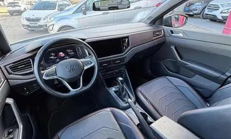 Volkswagen Virtus Hi...
