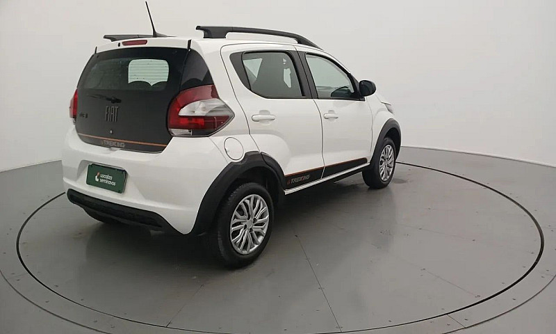 Fiat Mobi Trekking 1...