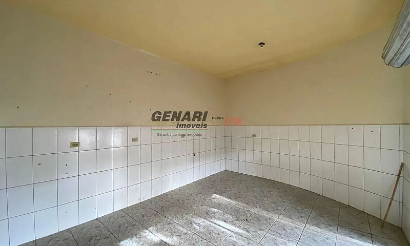 Casa Com 3 Dormitóri...