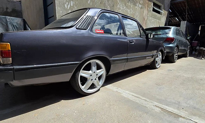 Chevrolet Chevette L...