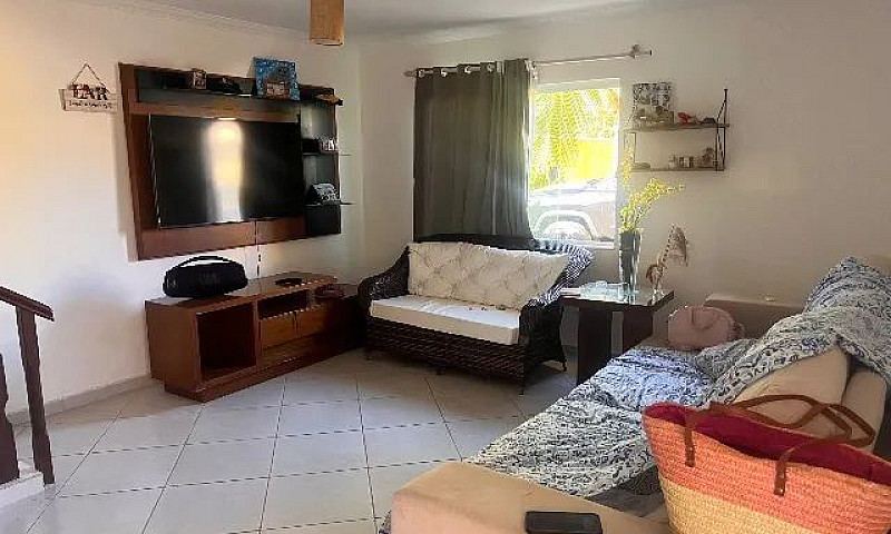 Casa Tem Frente Para...