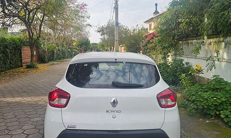 Renault Kwid Zen 1.0...