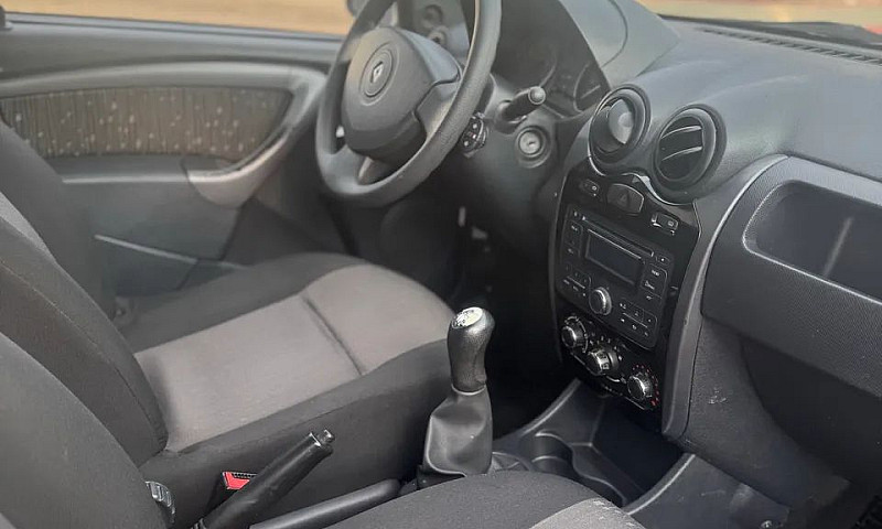Renault Logan Expres...