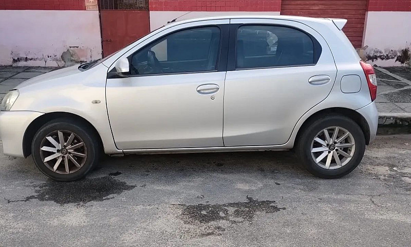 Toyota Etios Xs 1.5 ...