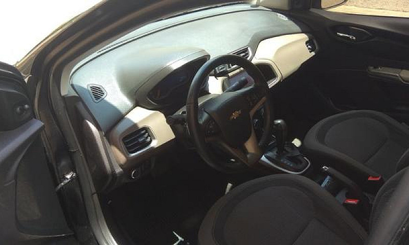 Gm - Chevrolet Prism...