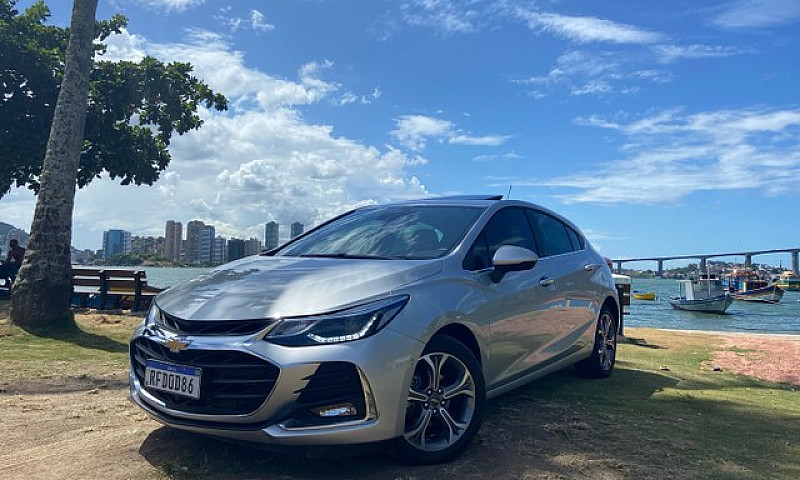Cruze Hatch Prenieri...