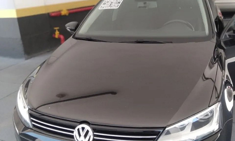 Volkswagen Jetta Com...