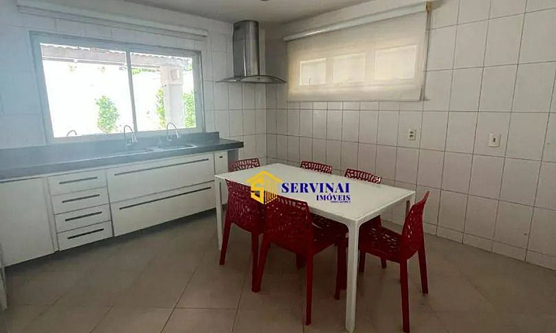 Casa Com 6 Dormitóri...