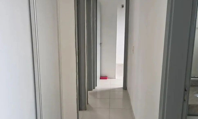 3/4 Com Armários E A...