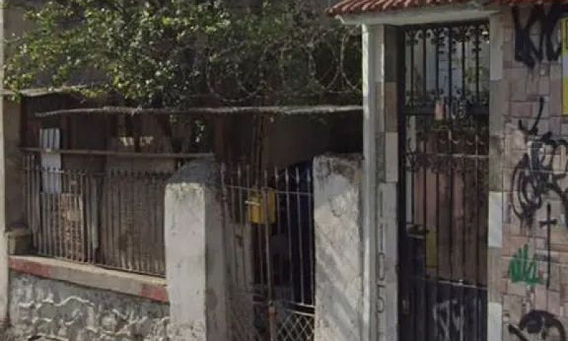 Casa Antiga No Rocha...