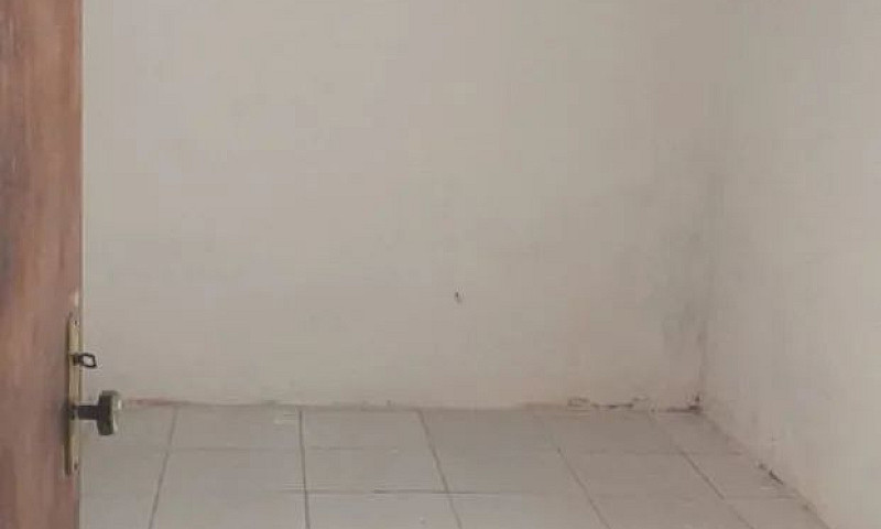 Aluga Se Uma Casa...