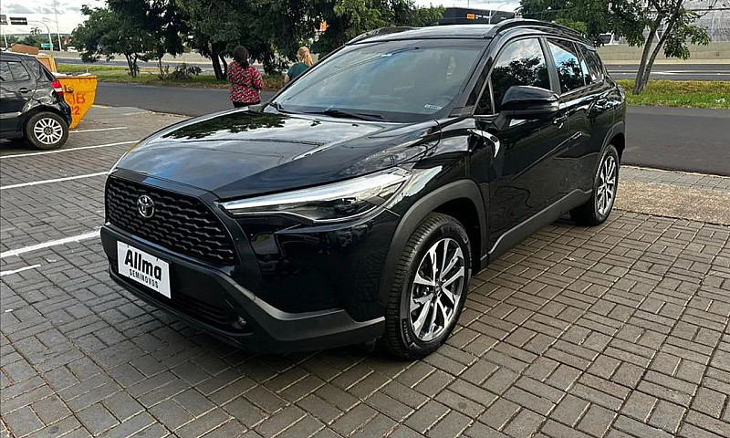 Toyota Corolla Cross...