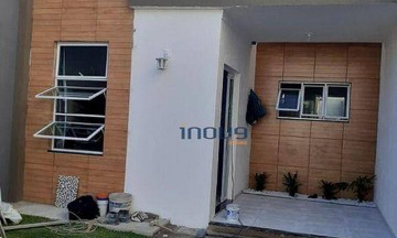 Casa Com 2 Dormitóri...