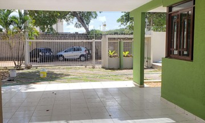 Casa Com 4/ Suítes E...