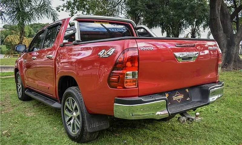 Toyota Hilux 2017 2....