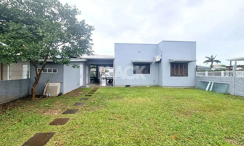 Casa Na Quadra Do Ma...