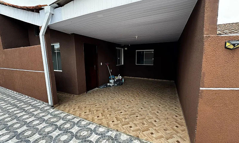 Três Casas No Terren...