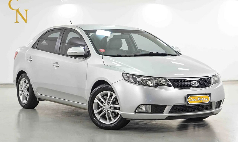 Kia Motors Cerato 1....
