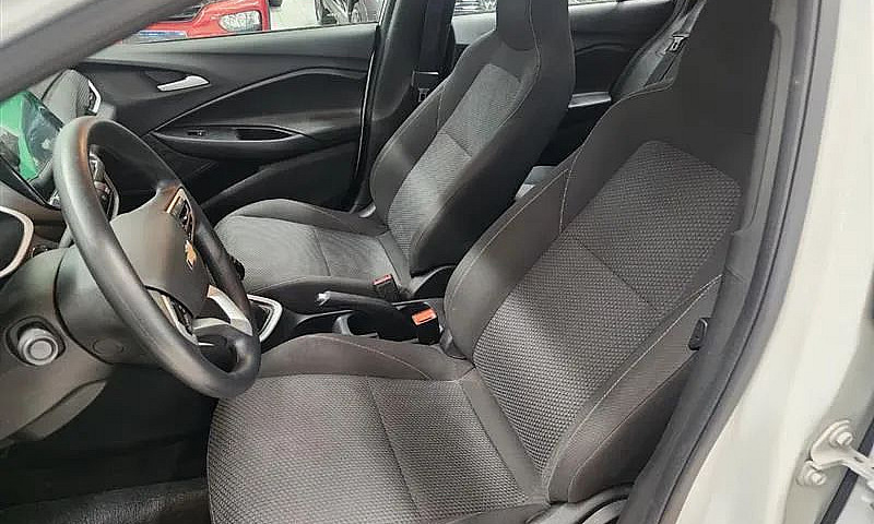 Chevrolet Onix Hatch...