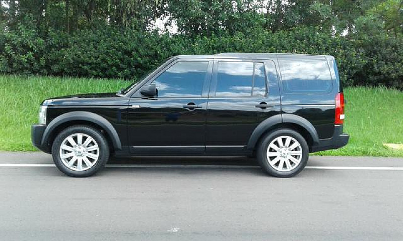 Land Rover Discovery...