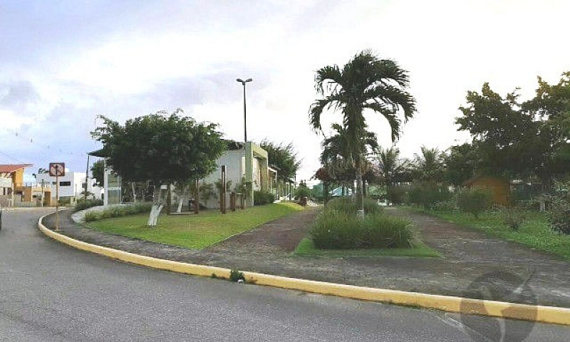 Vendo Casa 03 Quarto...