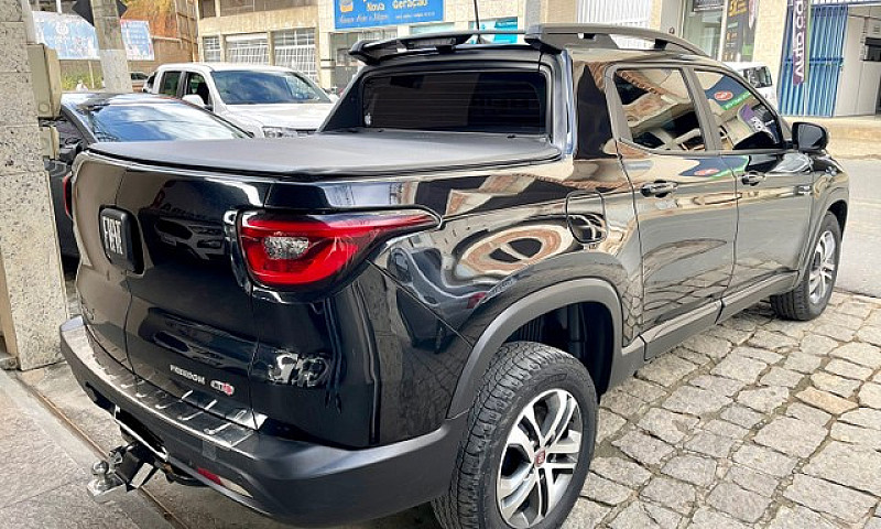 Fiat Toro Freedom 2....