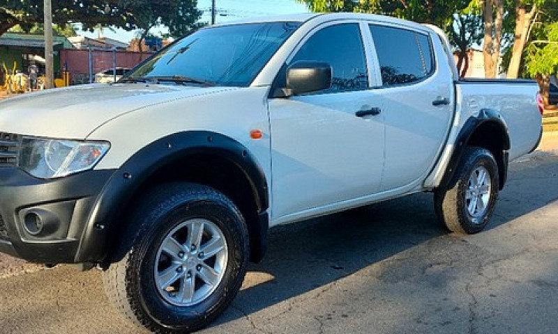 L200 Triton 3.2 Gl D...