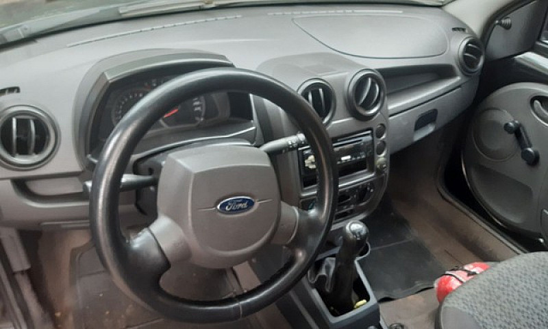 Ford Ka/ 2013/ Ar Co...
