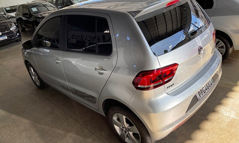 Vw Fox 1.6 Rock In R...