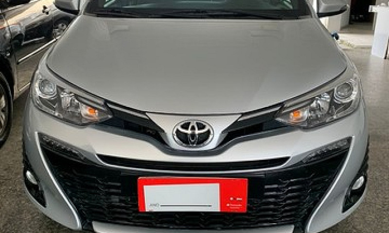 Toyota Yaris 2021 Xl...