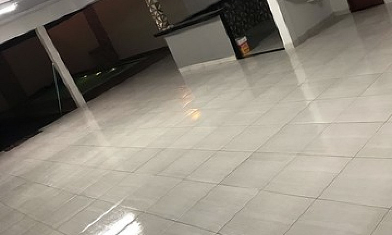 Vende-Se Espaço De F...