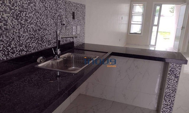 Casa Com 2 Dormitóri...