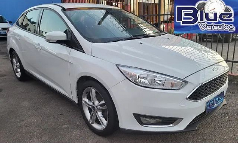 Ford Focus Sedan 2.0...