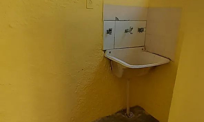 Casa Bonita De 2 Qua...
